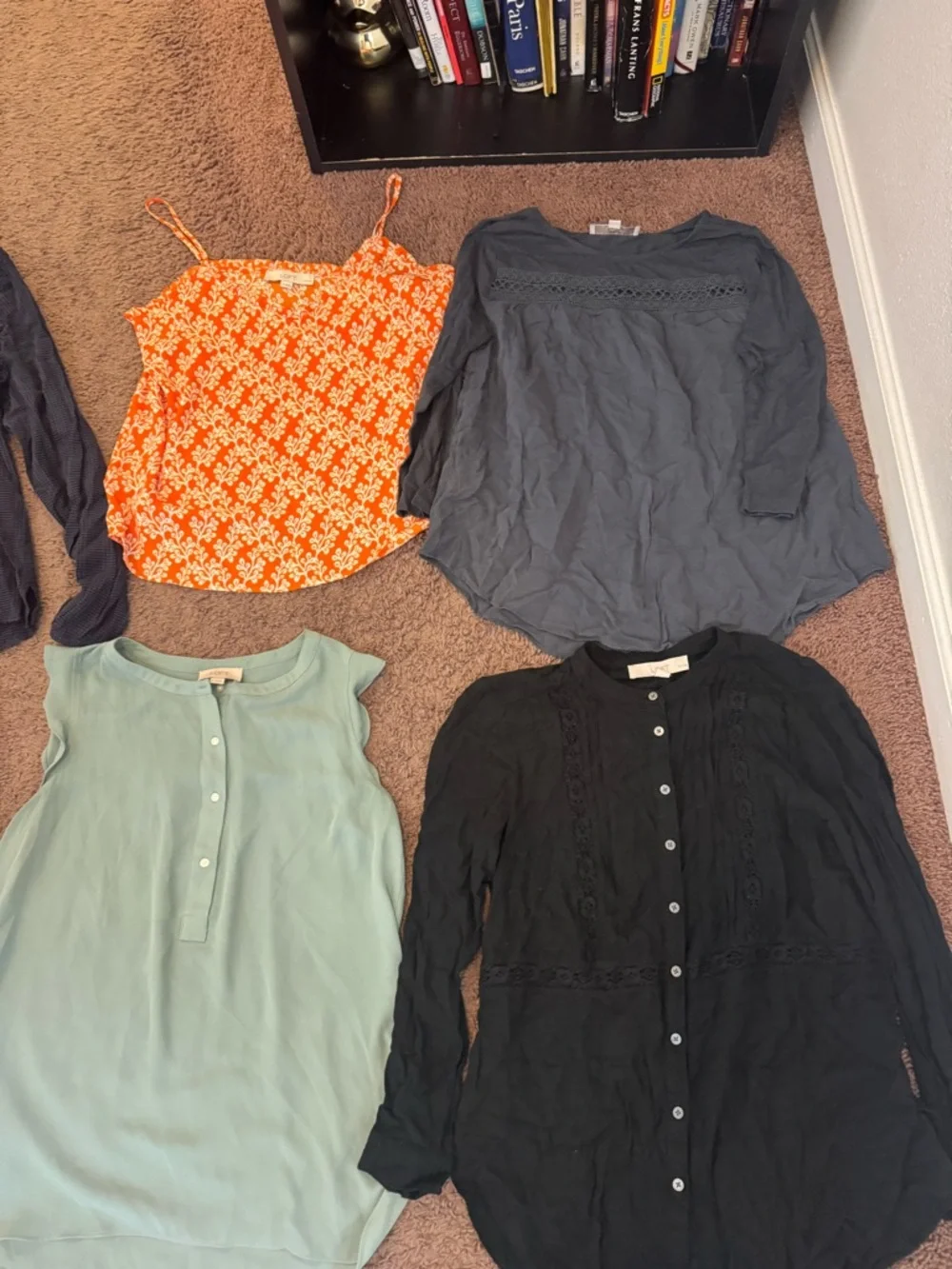 Lot Of 12 Tops Blouses Spring Summer Ann Taylor LOFT Workwear S - Picture 8 of 10